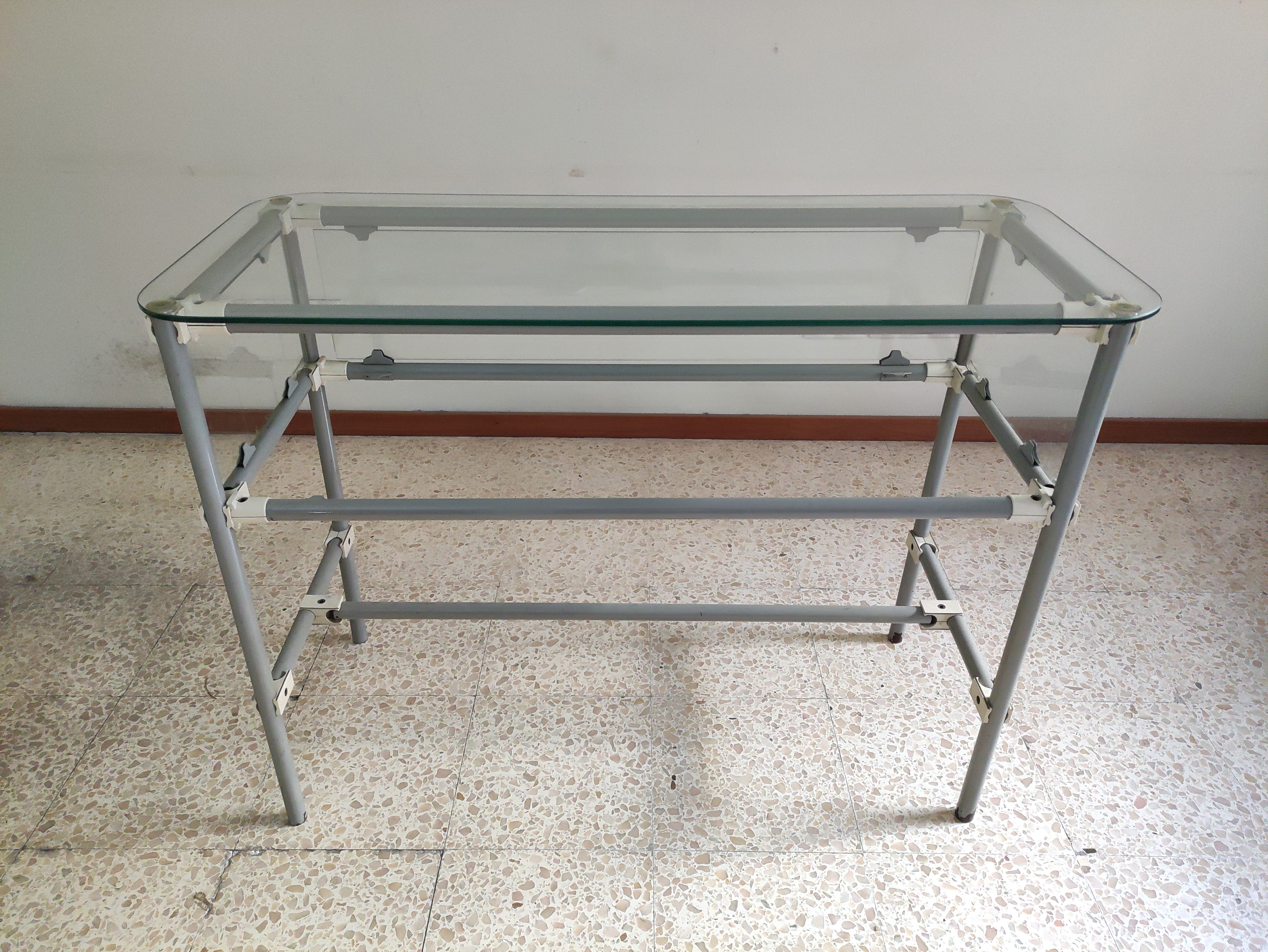 estanteria mostrador metal cristal falta1 89.5x120x51 1u